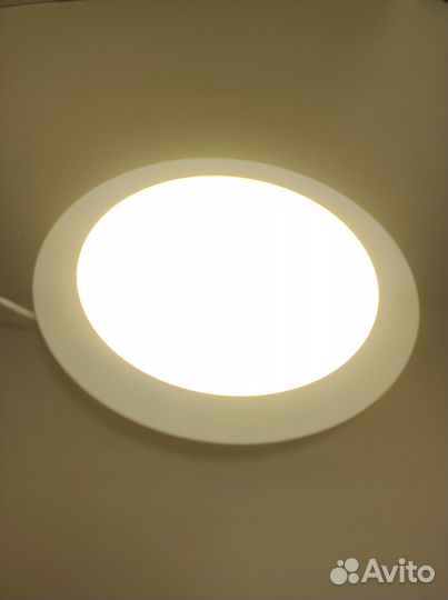 Светодиодный светильник встраиваемый 18 Вт