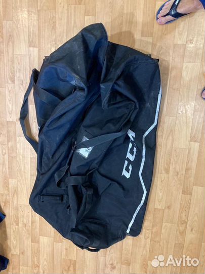 Вратарский баул на колесах