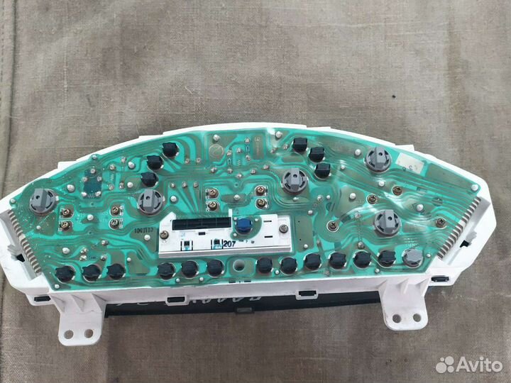 Mitsubishi galant 8 панель приборов