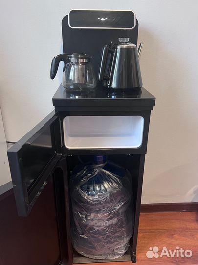 Кулер с чайным столиком