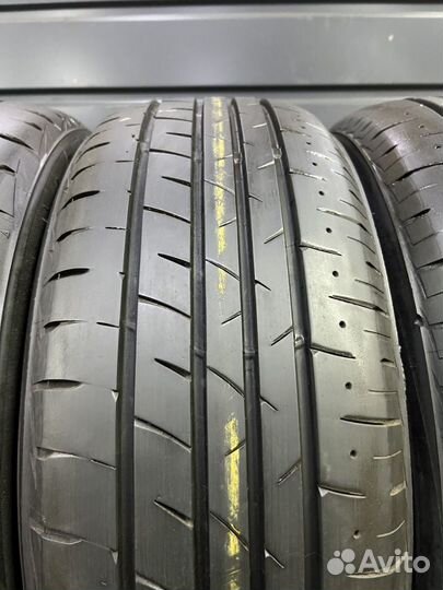 Bridgestone Playz PX-RV II 215/55 R17 94V