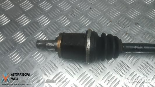 Полуось передняя правая (приводной вал, ШРУС)