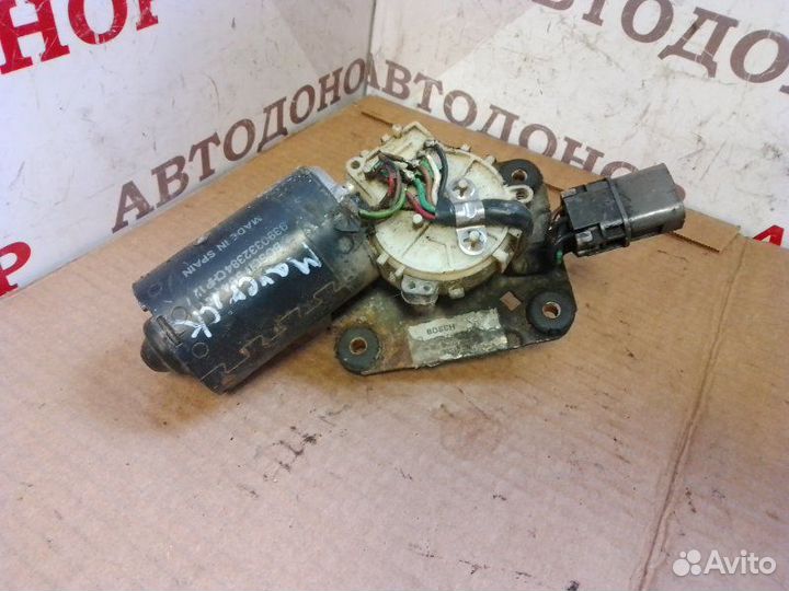 Моторчик дворников передний Ford Maverick 2.7TD