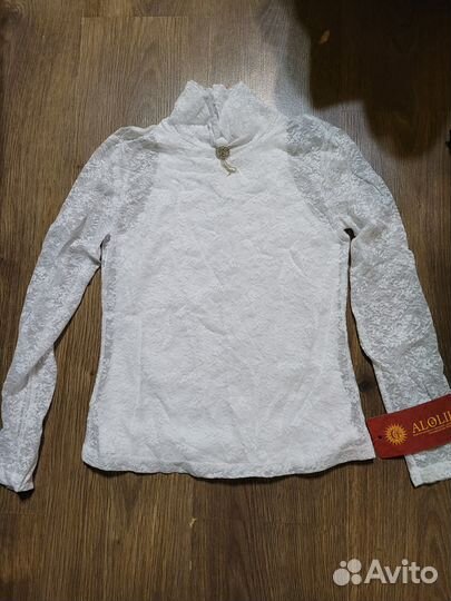 Блузка белая