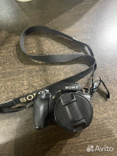 Зеркальный фотоаппарат