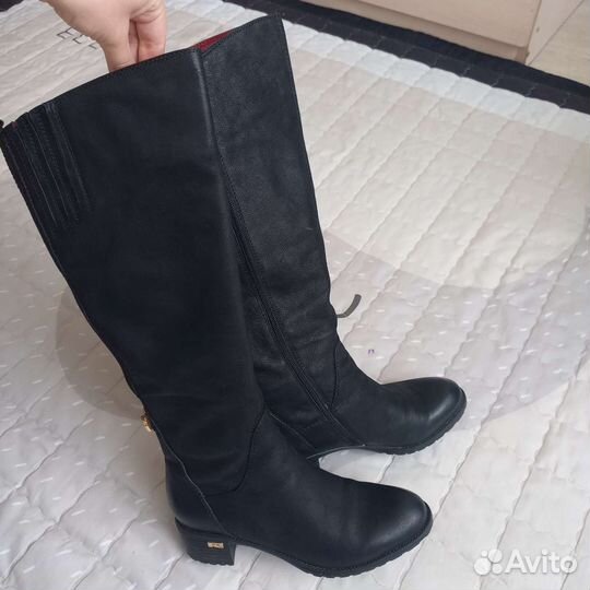 Зимние кожаные сапоги