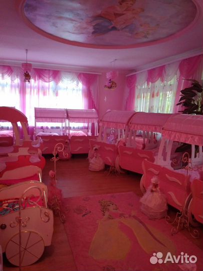 Детская кроватка карета