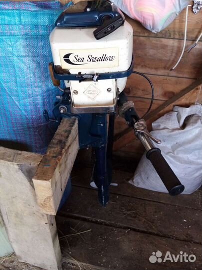 Лодка с мотором