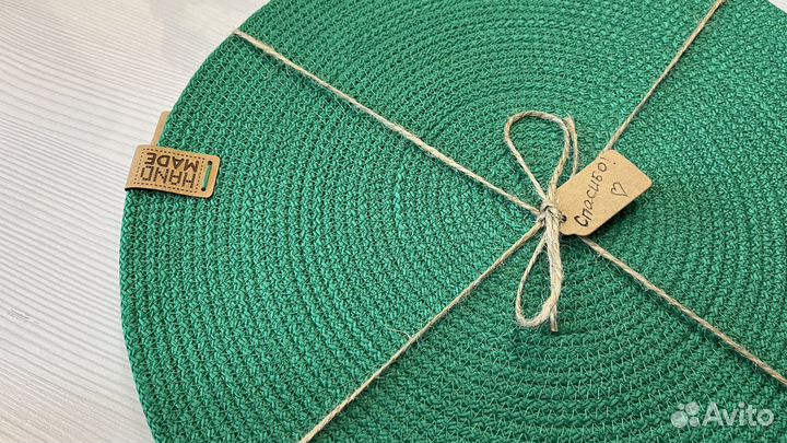 Сервировочная салфетка из шнура ручной работы