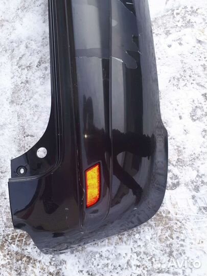 Бампер задний Nissan Note e11