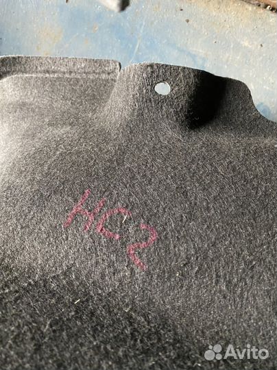 Обшивка багажника правая honda civic 4d