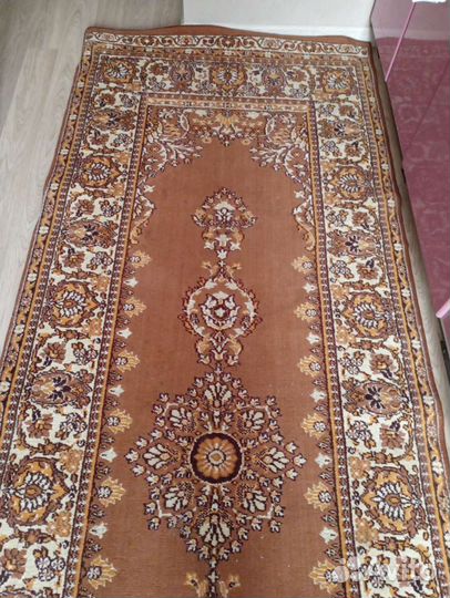 Ковер шерстяной