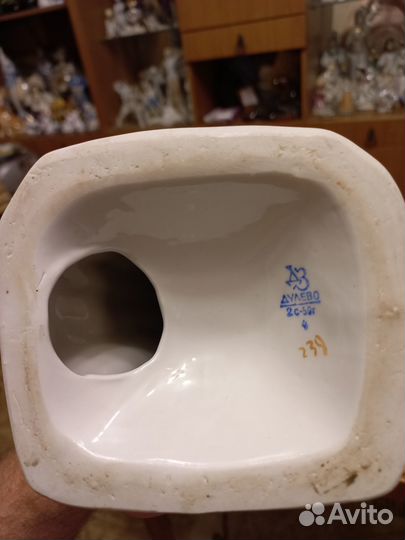 Продаю фарфоровые статуэтки СССР