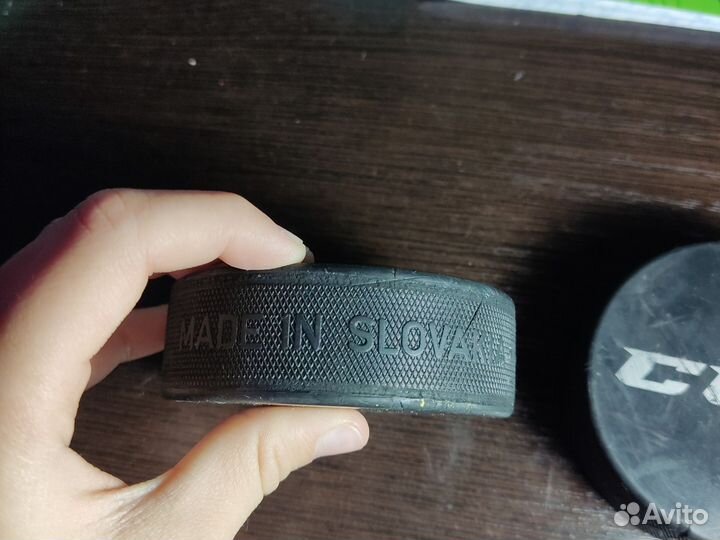 Шайба хоккейная