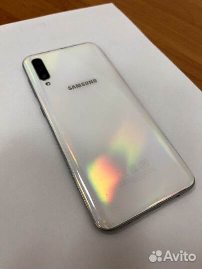 Samsung Galaxy A50, 4/128 ГБ