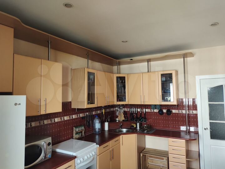 3-к. квартира, 79 м², 5/5 эт.