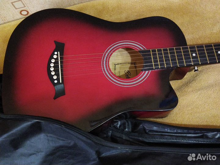 Классическая гитара шестиструнная