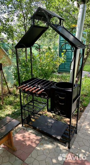 Мангал с крышей