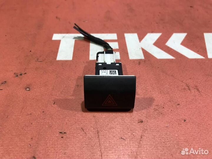 Кнопка аварийки Шкода Суперб 3Т