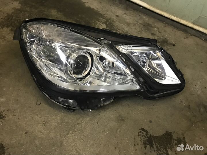 Мерседес 212 фара Mercedes