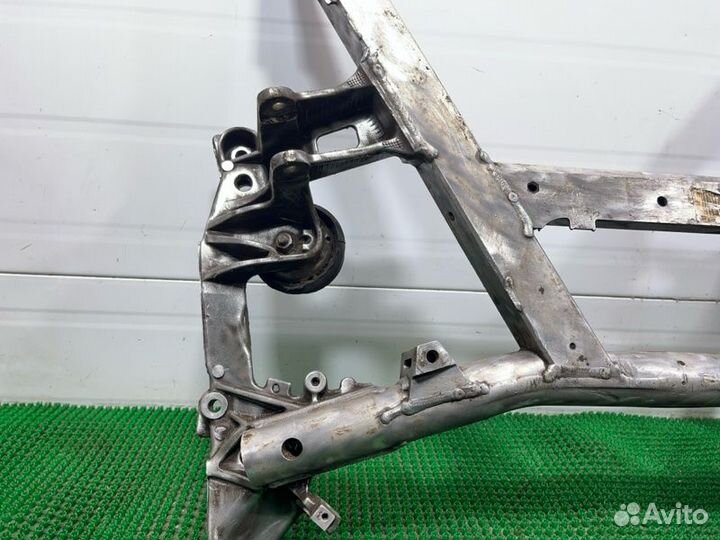 Б/У Балка подмоторная 5-Series 1998 31106755072