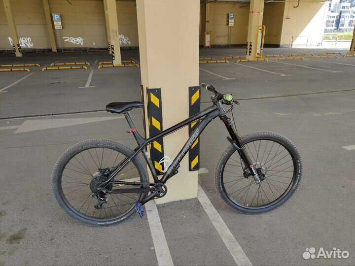 Nukeproof scout 290 manitou mezzer pro