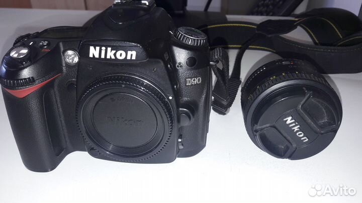 Nikon D90
