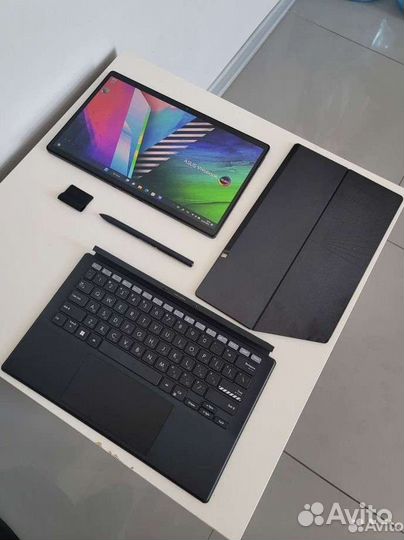 Ноутбук-планшет-трансформер на Windows 11