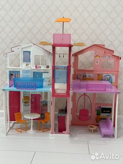 Домик для Барби с лифтом и мебелью