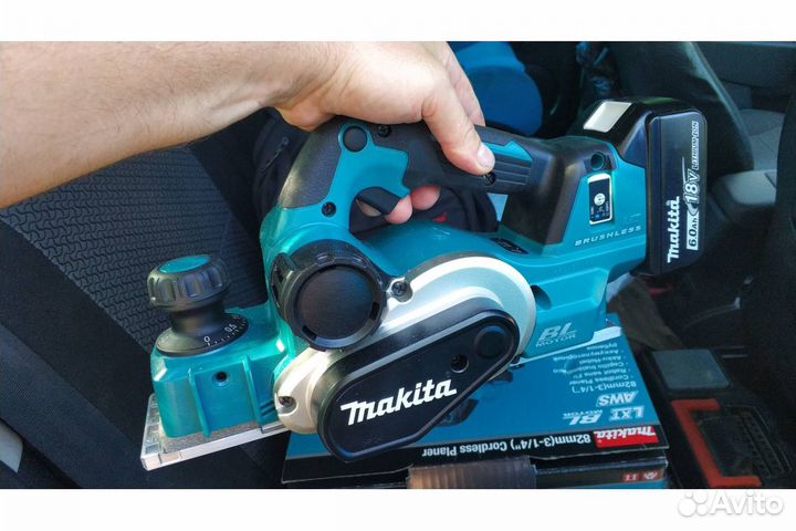 Аккумуляторный рубанок Makita LXT DKP181Z