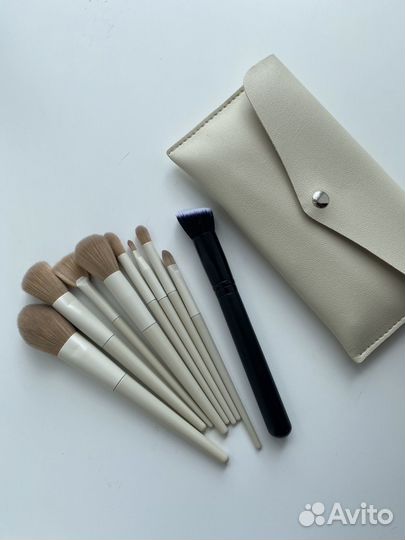 Набор кистей