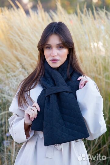 Стеганый черный шарф