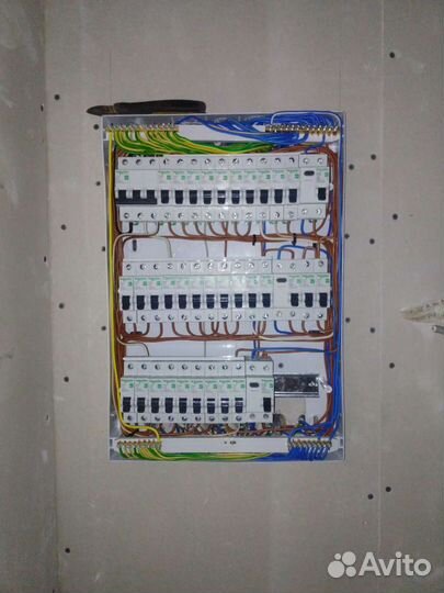 Электрик, услуги электрика