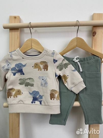 Костюм c&a мальчику 62 см комплект