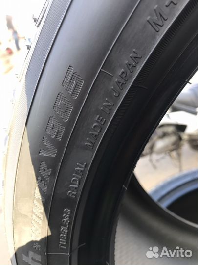 Yokohama W.Drive V905 285/35 R21