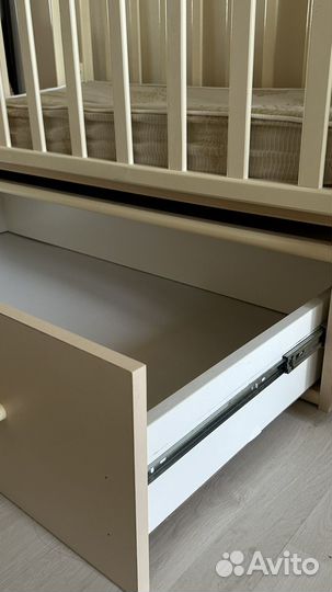 Детская кроватка