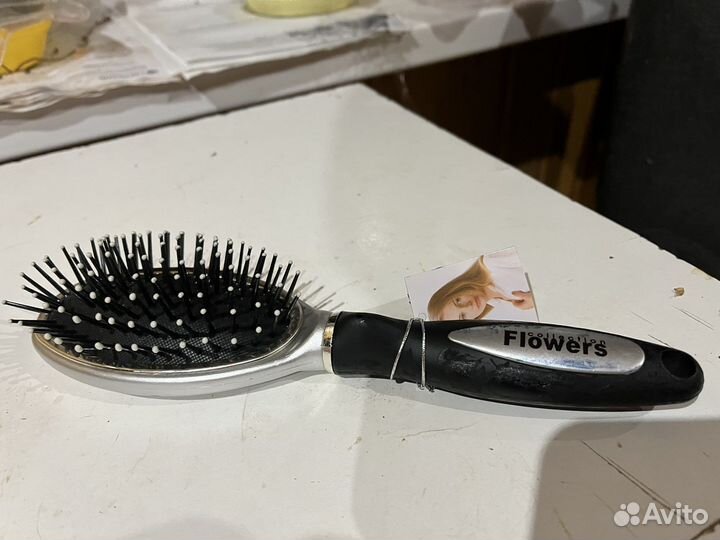 Расческа - щетка для волос