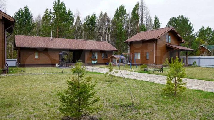 Дом 300 м² на участке 20 сот.