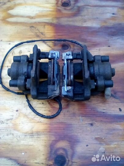 Суппорт задний BMW 320i e90