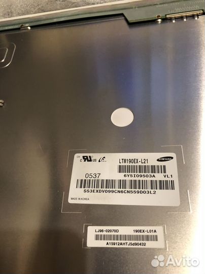 Монитор Samsung