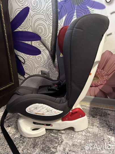 Детское автокресло 9 до 18 кг