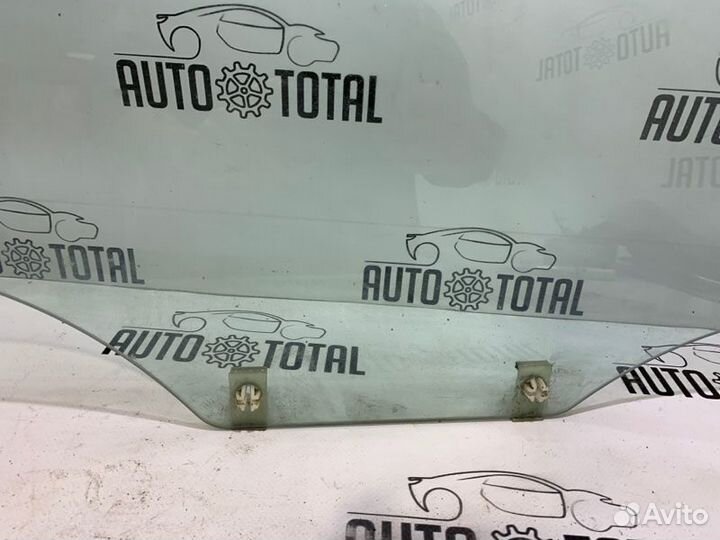 Стекло двери переднее правое Chevrolet Lacetti