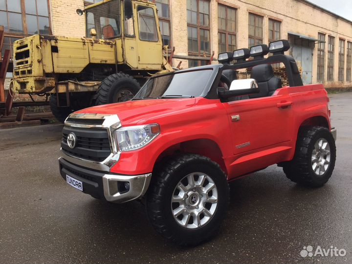 Детский электромобиль Toyota Tundra с пультом