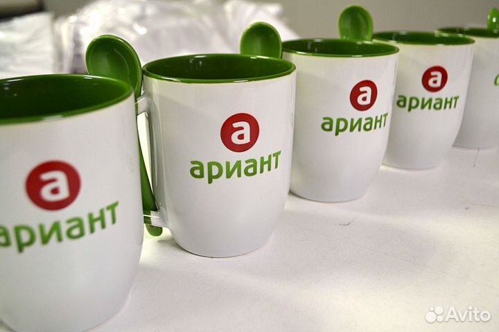 Печать на кружках, ручках, магнитах, флагах