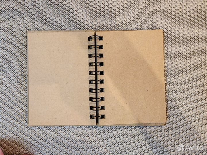 Блокнот с крафтовой бумагой