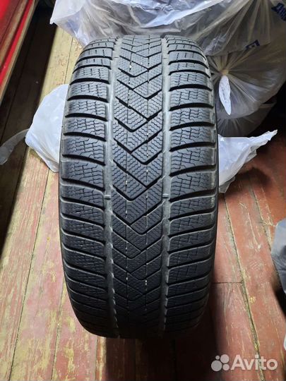 Pirelli Scorpion Winter 275/45 R20 110
