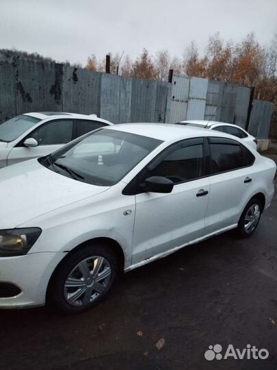 Volkswagen Polo 1.6 МТ, 2014, 320 000 км