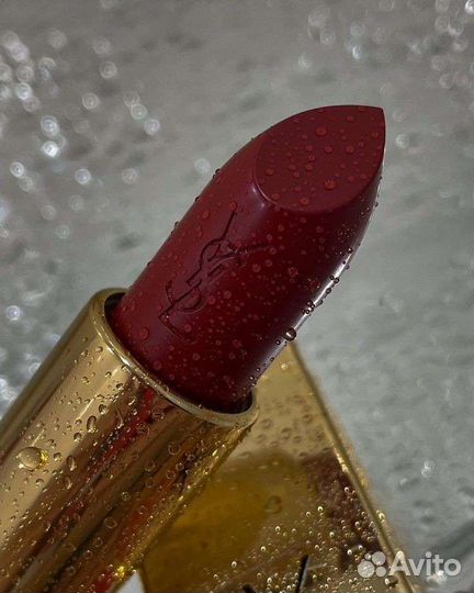 Губная помада Yves Saint Laurent