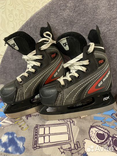 Коньки хоккейные