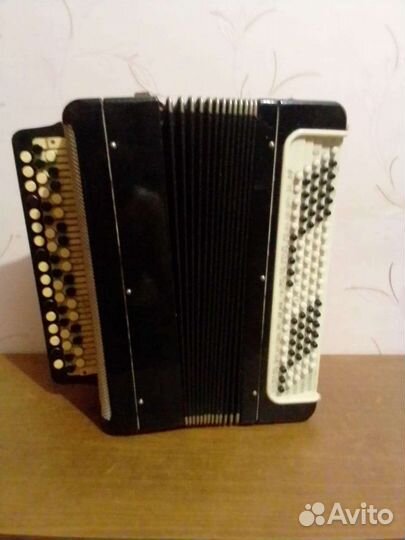Баян